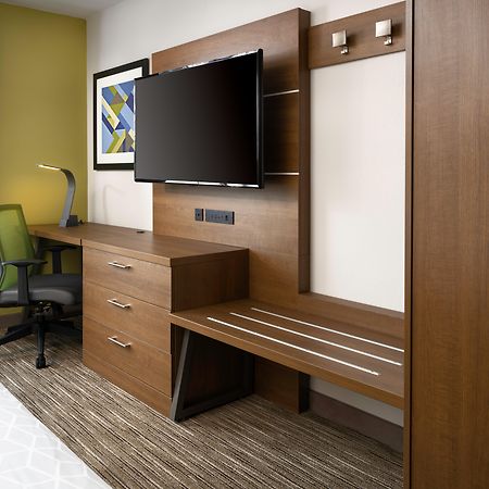 Holiday Inn Express Hotel & Suites Olive Branch By Ihg Exterior photo